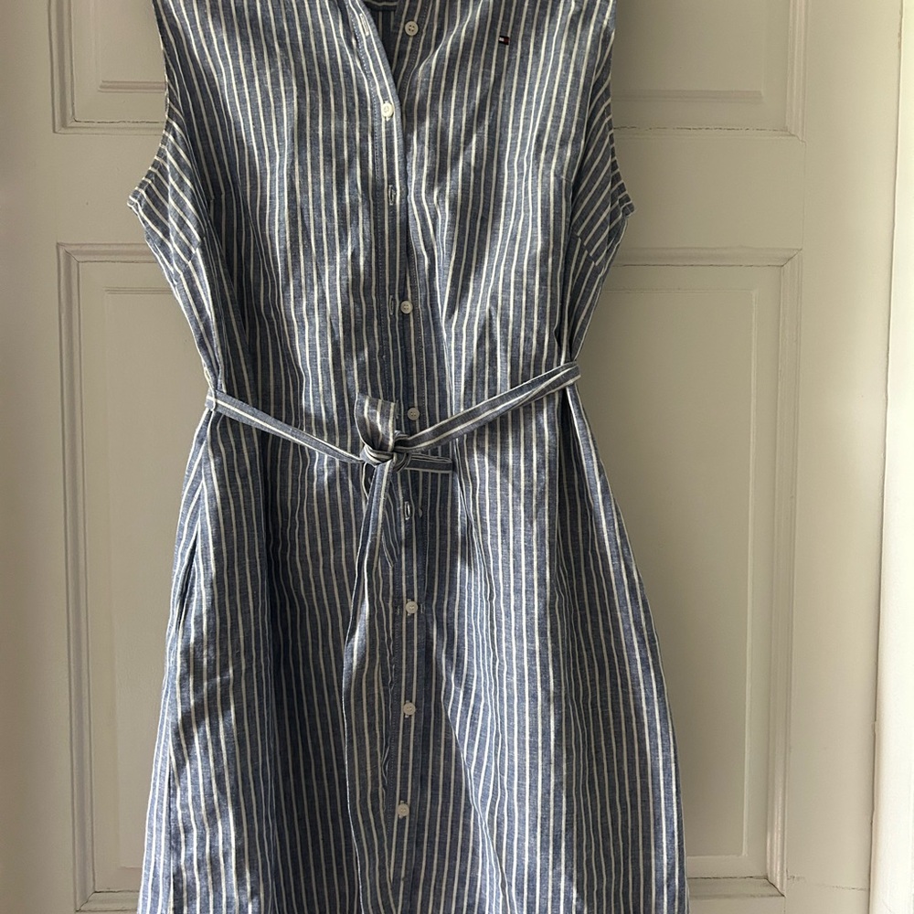 Tommy Hilfiger Gray and White Sleeveless Midi Dress